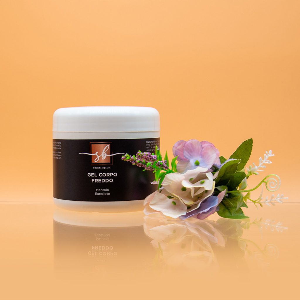 Gel rinfrescante ed energizzante consigliato per gambe stanche con sensazione di pesantezza e nei casi di insufficienza venosa. La pelle apparirà morbida ed elastica.

Gel rinfrescante ed energizzante consigliato per gambe stanche con sensazione di pesantezza e nei casi di insufficienza venosa. Questo gel rinfrescante e lenitivo riduce i gonfiori e la dolenzia dovuti all’accumulo di tossine e ad una cattiva circolazione. E' formulato con attivi come l'olio essenziale di Menta ed Eucalipto che migliorano la circolazione e donano immediato sollievo, e freschezza alle gambe. La pelle apparirà morbida ed elastica.