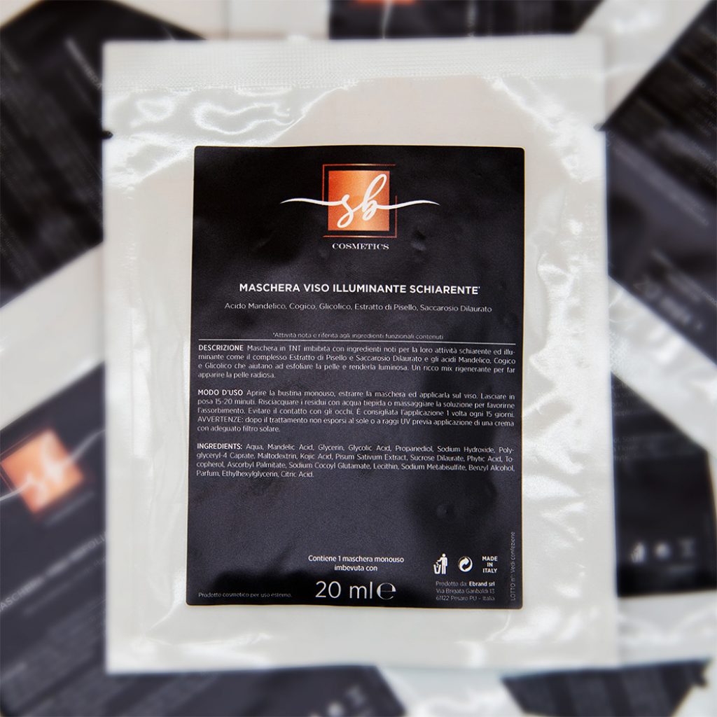 Maschera in TNT imbibita con molteplici attivi schiarenti un mix ricco per ottenere un ottimo risultato nei trattamenti schiarenti e rigeneranti.

Maschera Viso Monouso TNT Schiarente

Acido Mandelico - Acido Cogico - Acido Glicolico - Estratto di Pisello e Saccarosio Dilaurato

Maschera TNT imbibita con molteplici attivi schiarenti come il complesso Estratto di Pisello e Saccarosio Dilaurato e gli acidi Mandelico, Cogico e Glicolico che aiutano ad esfoliare la pelle e renderla luminosa. Un mix ricco per ottenere un ottimo risultato nei trattamenti schiarenti e rigeneranti.